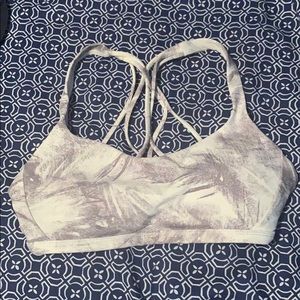 Lululemon sports bra